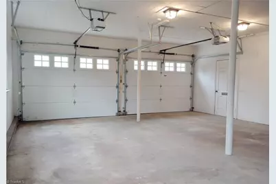 801 W Parkway Avenue, High Point, NC 27262 - Photo 5