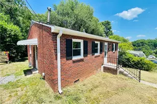 1621 E 23rd St, Winston-Salem, NC 27105 - Photo 3