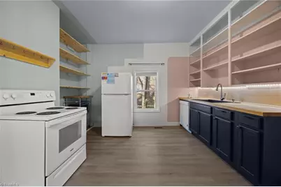 311 E Lebanon Street, Mount Airy, NC 27030 - Photo 9