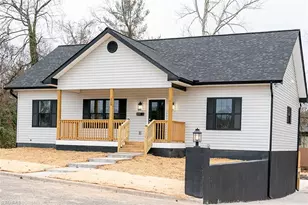 129 E Oakdale St, Mount Airy, NC 27030 - Photo 5
