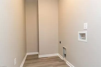 129 E Oakdale Street, Mount Airy, NC 27030 - Photo 21