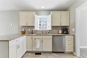 7640 Abington Dr, Kernersville, NC 27284 - Photo 9