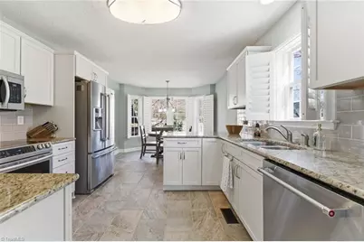 7640 Abington Drive, Kernersville, NC 27284 - Photo 5