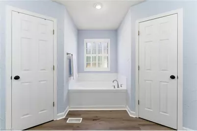 7640 Abington Drive, Kernersville, NC 27284 - Photo 15