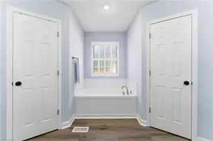 7640 Abington Dr, Kernersville, NC 27284 - Photo 15