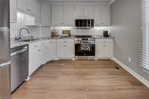 330 W Presnell St, Asheboro, NC 27203 - Photo 13