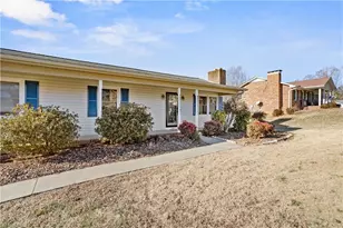 103 Lois Ln, Lexington, NC 27295 - Photo 3