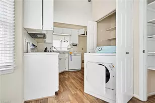 1201 Deptford Ct, Raleigh, NC 27609 - Photo 7