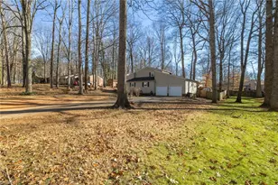 7157 Mantlewood Ln, Kernersville, NC 27284 - Photo 3