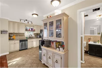 7157 Mantlewood Lane, Kernersville, NC 27284 - Photo 13