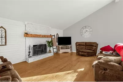 7157 Mantlewood Lane, Kernersville, NC 27284 - Photo 5