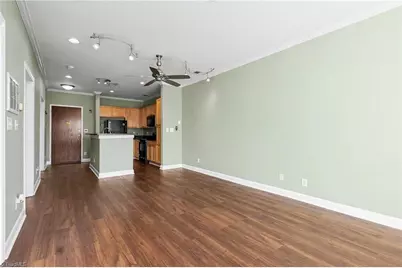411 Washington Street #209, Greensboro, NC 27401 - Photo 5