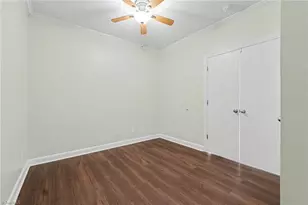 411 Washington St, Greensboro, NC 27401 - Photo 17