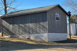 601 Meadowbrook Dr, King, NC 27021 - Photo 13