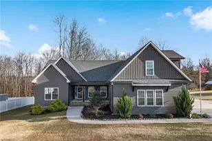 8402 Spearman Rd, Reidsville, NC 27320 - Photo 5