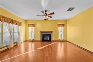 4623 Village Square Ct, Greensboro, NC 27409 - Photo 5