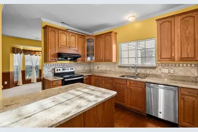 4623 Village Square Court, Greensboro, NC 27409 - Photo 13