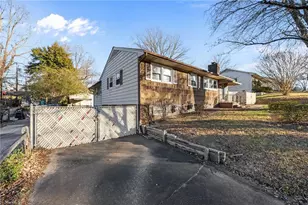 435 Hyde St, Burlington, NC 27217 - Photo 3