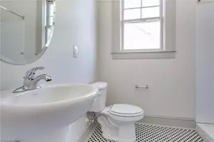 111 Hendrix St, Greensboro, NC 27401 - Photo 13