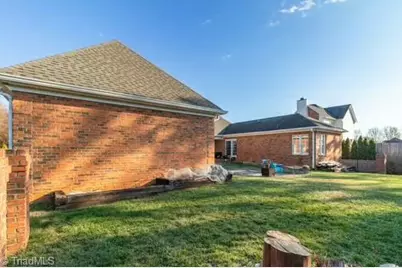 2297 Ashford Drive, Winston-Salem, NC 27103 - Photo 25