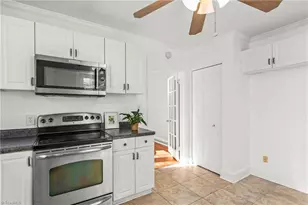 2619 Pinecroft Rd, Greensboro, NC 27407 - Photo 7