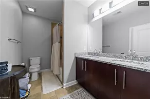 201 N Elm St, Greensboro, NC 27401 - Photo 9