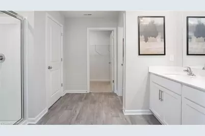 1630 Faircrest Lane, Greensboro, NC 27406 - Photo 17