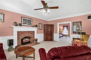 8115 Glengarriff Rd, Clemmons, NC 27012 - Photo 9