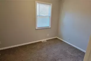 3923 Overland Heights, Greensboro, NC 27407 - Photo 7