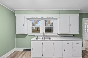 210 W Balfour Ave, Asheboro, NC 27203 - Photo 11