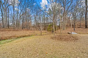 210 W Balfour Ave, Asheboro, NC 27203 - Photo 25