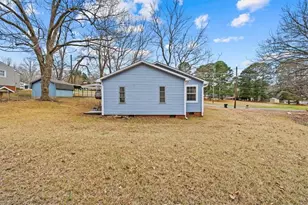 210 W Balfour Ave, Asheboro, NC 27203 - Photo 3
