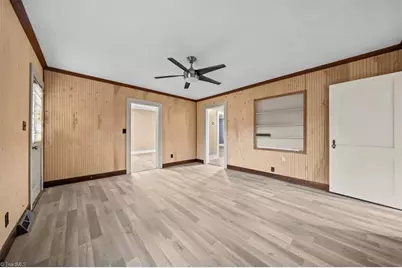 210 W Balfour Avenue, Asheboro, NC 27203 - Photo 5