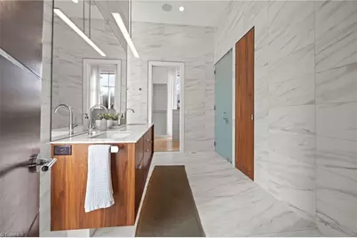 2108 Berkshire Lane, Greensboro, NC 27408 - Photo 17