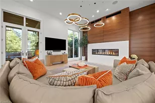 2108 Berkshire Ln, Greensboro, NC 27408 - Photo 1