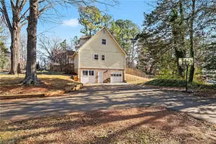 4010 Gracemont Dr, Winston-Salem, NC 27106 - Photo 3