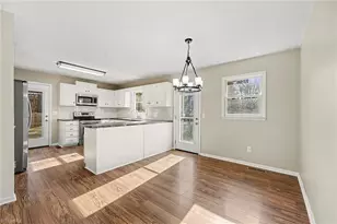 4010 Gracemont Dr, Winston-Salem, NC 27106 - Photo 9