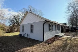 410 Cedar St, High Point, NC 27260 - Photo 5