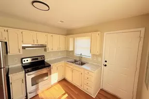 410 Cedar St, High Point, NC 27260 - Photo 11