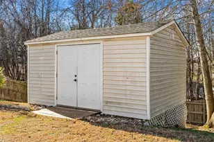 3911 Gisbourne Dr, Jamestown, NC 27282 - Photo 37