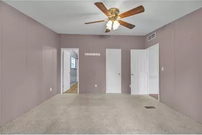 760 Townview Street, West Jefferson, NC 28694 - Photo 21