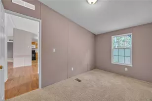 760 Townview St, West Jefferson, NC 28694 - Photo 29