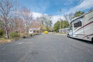 120 Rawley Ave, Mount Airy, NC 27030 - Photo 7