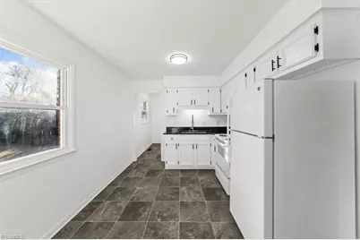 4686 Calhoun Drive, Liberty, NC 27298 - Photo 9