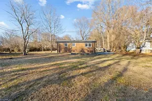 4686 Calhoun Dr, Liberty, NC 27298 - Photo 27