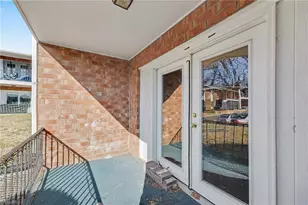 2829 North O.Henry Boulevard, Greensboro, NC 27405 - Photo 11