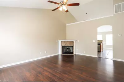 604 Walnut Crossing Drive, Whitsett, NC 27377 - Photo 3