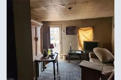 306 Greenbriar Road, Greensboro, NC 27405 - Photo 13