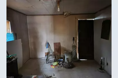 306 Greenbriar Road, Greensboro, NC 27405 - Photo 9