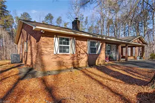 3675 Dylanwood Ct, Walkertown, NC 27051 - Photo 3